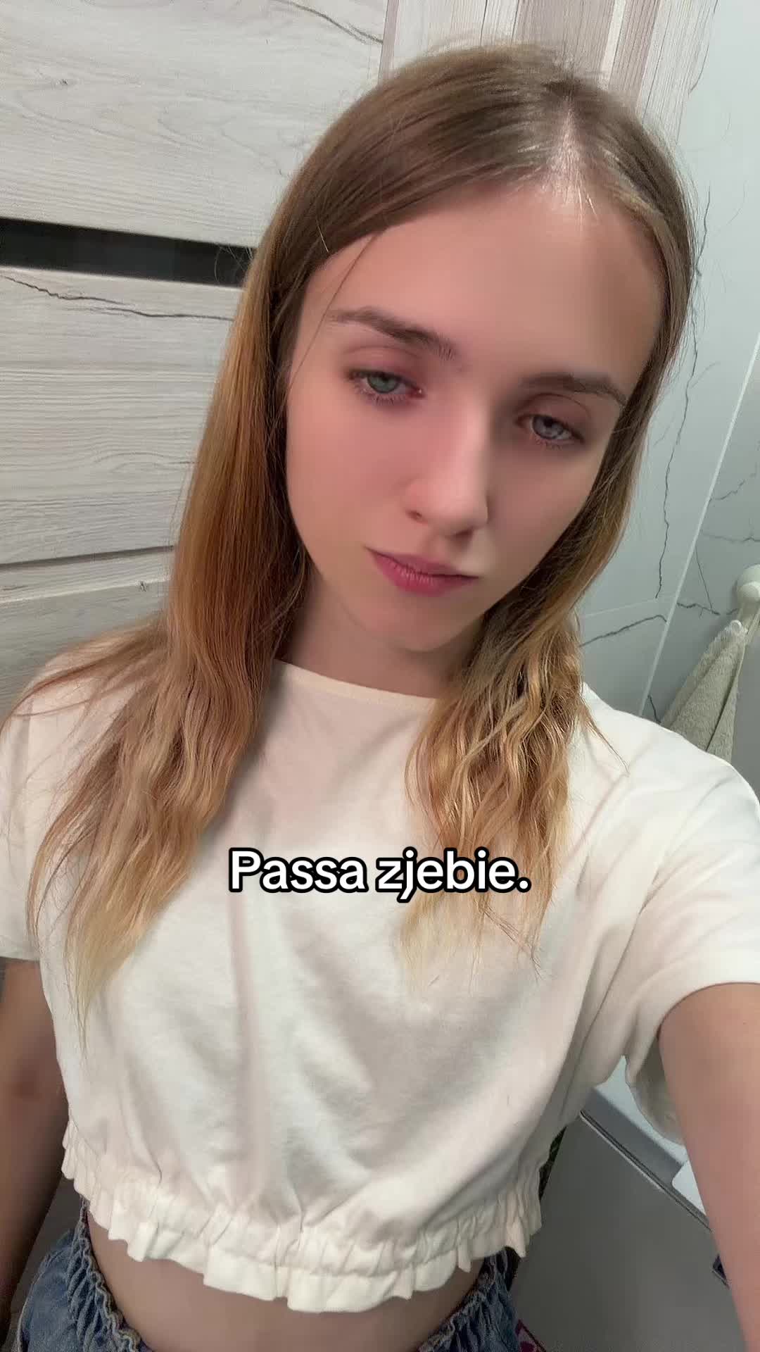 @Asiunia