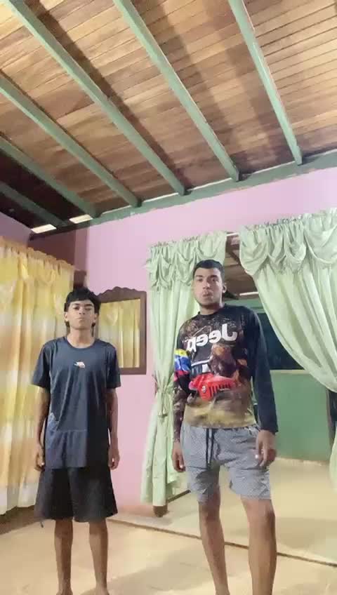 @🚶🏻.
