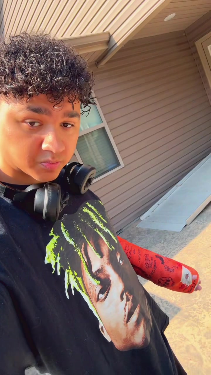 @Jayden ₉⁹₉