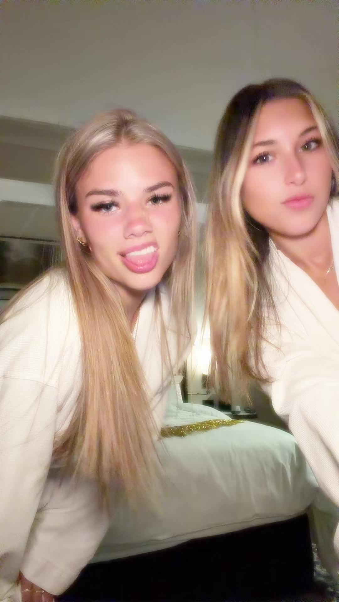 @Carlie💋🥳 06/30🎉🎂