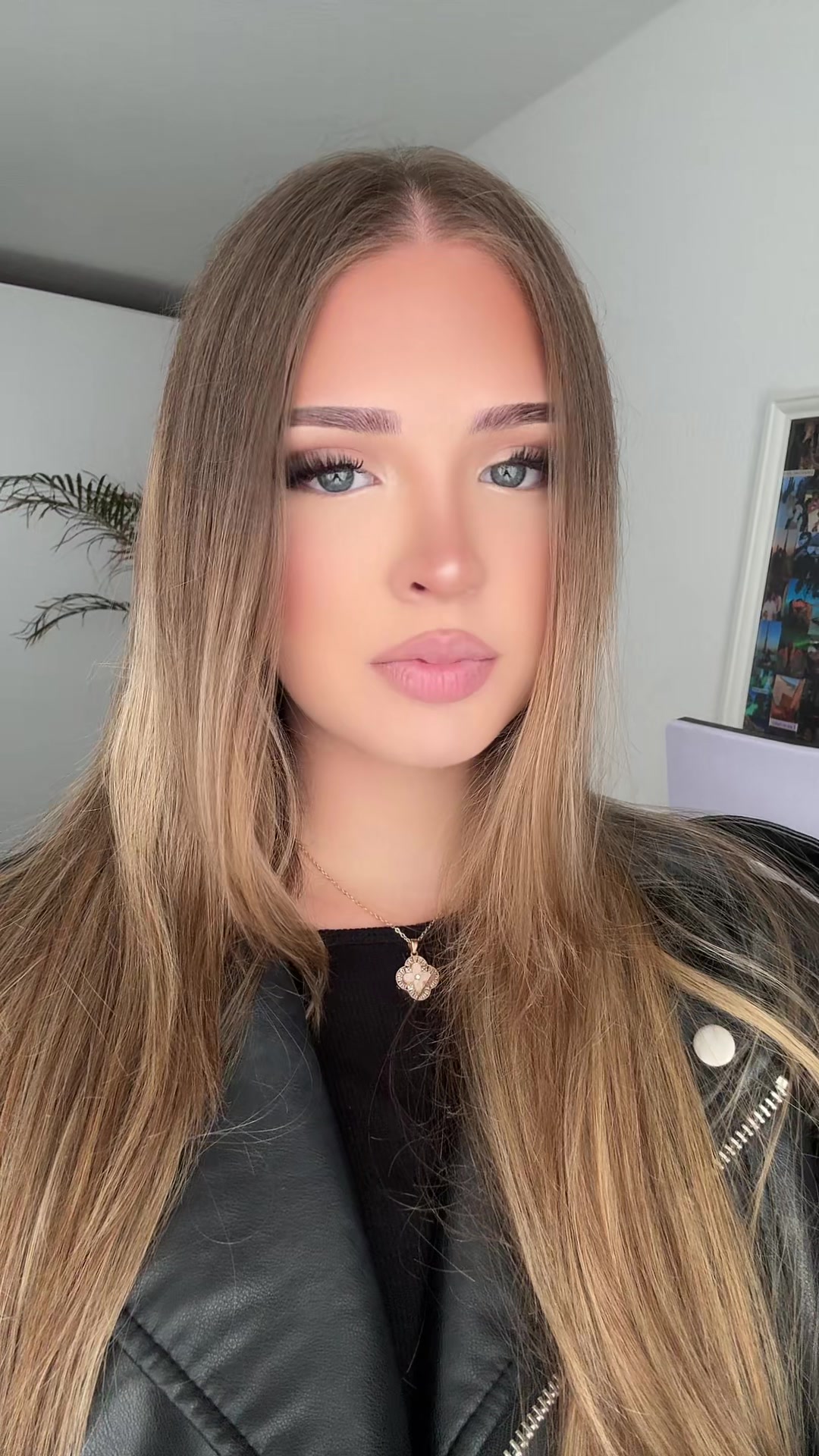 @лерка карамелька