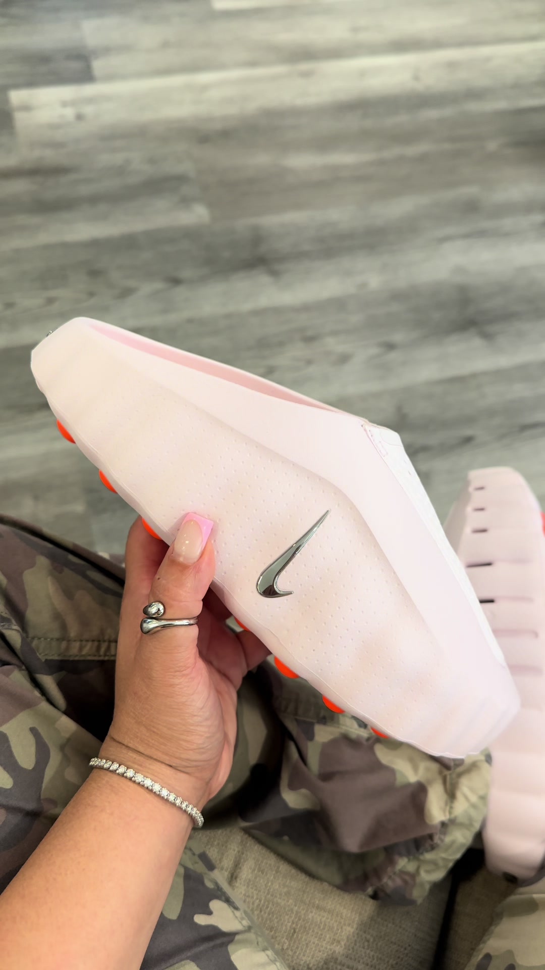 @levelupkickz