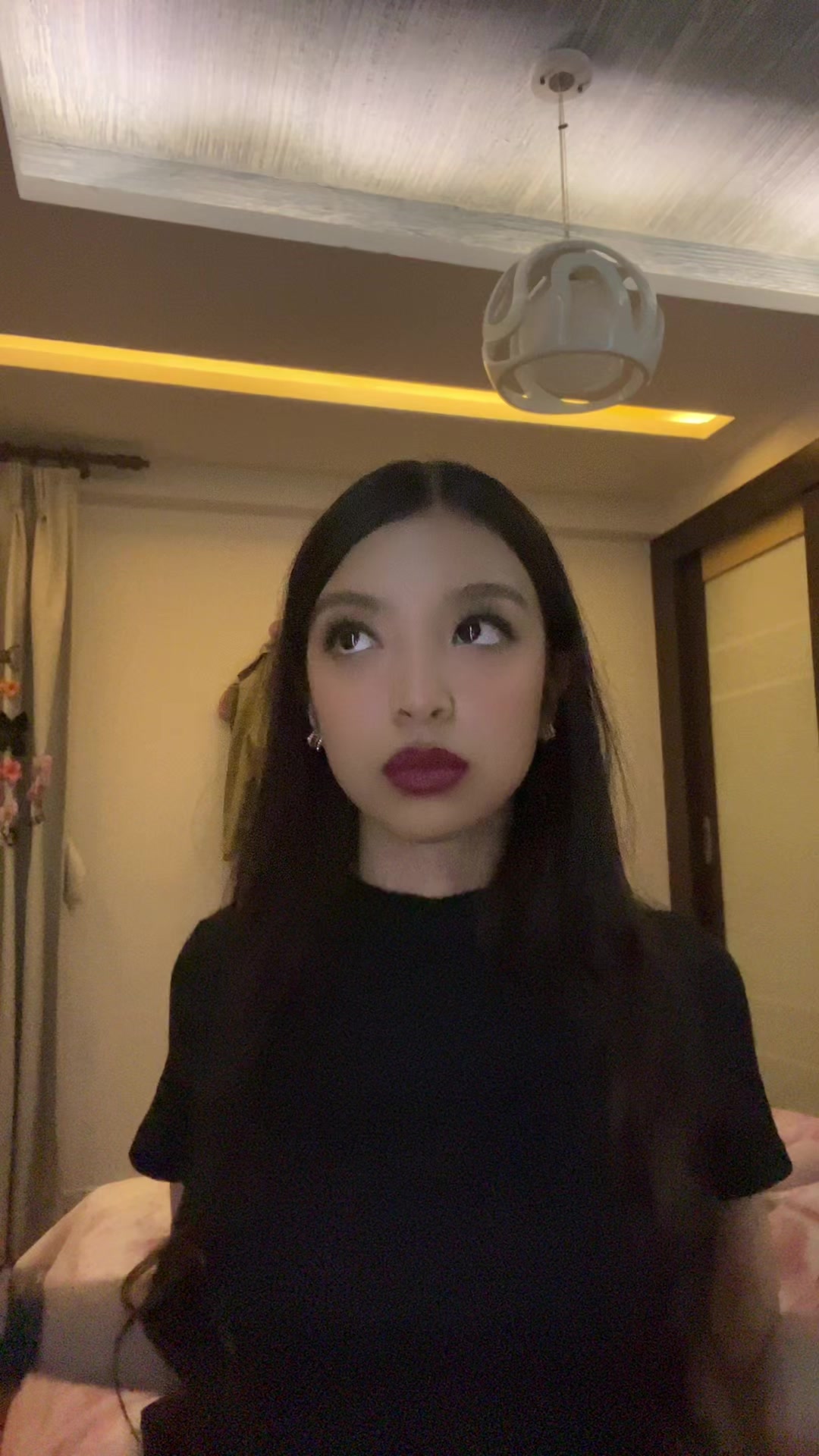 @Ꮧ