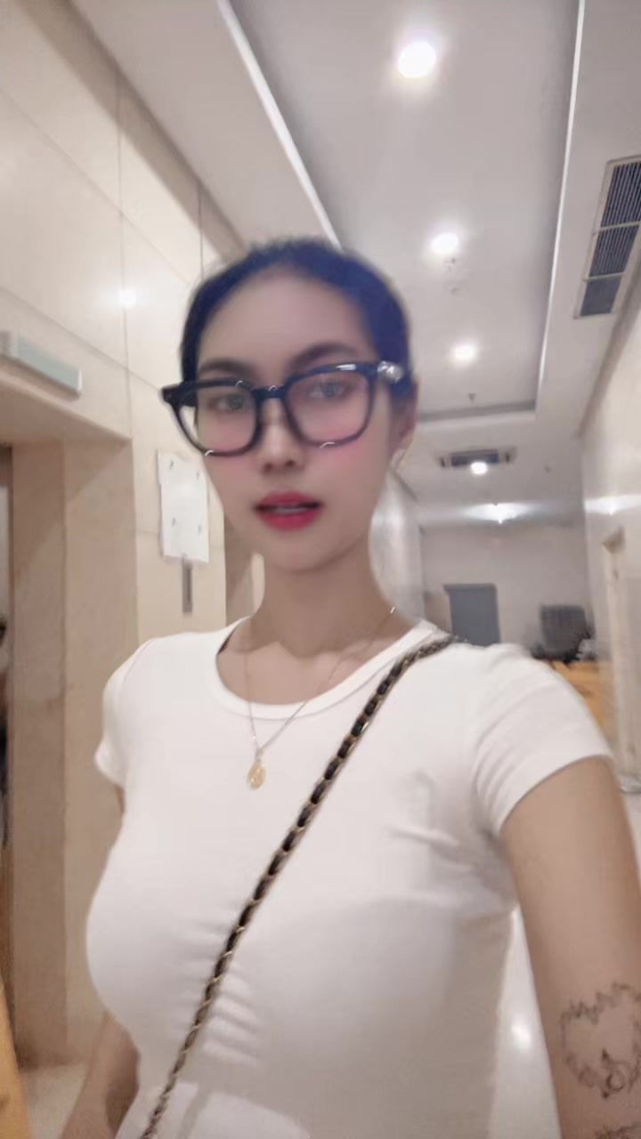 @momofone271