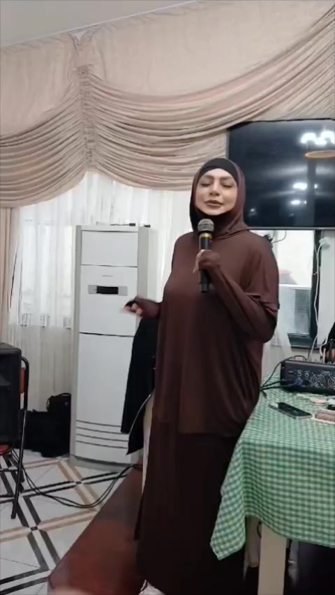 @Angel's_mother