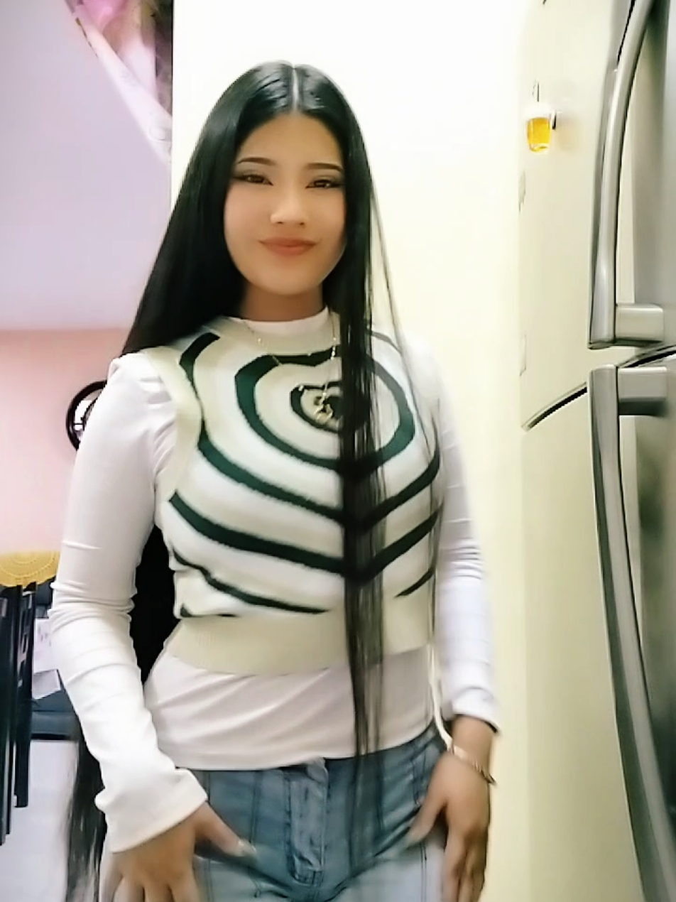 @𝙺𝚎𝚕𝚕𝚢 𝙷𝚎𝚛𝚗&aacute;𝚗𝚍𝚎𝚣