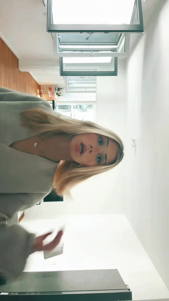 @julia