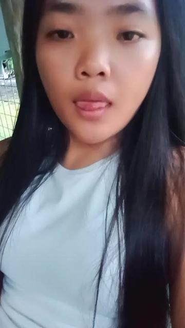 @Simple girl😉