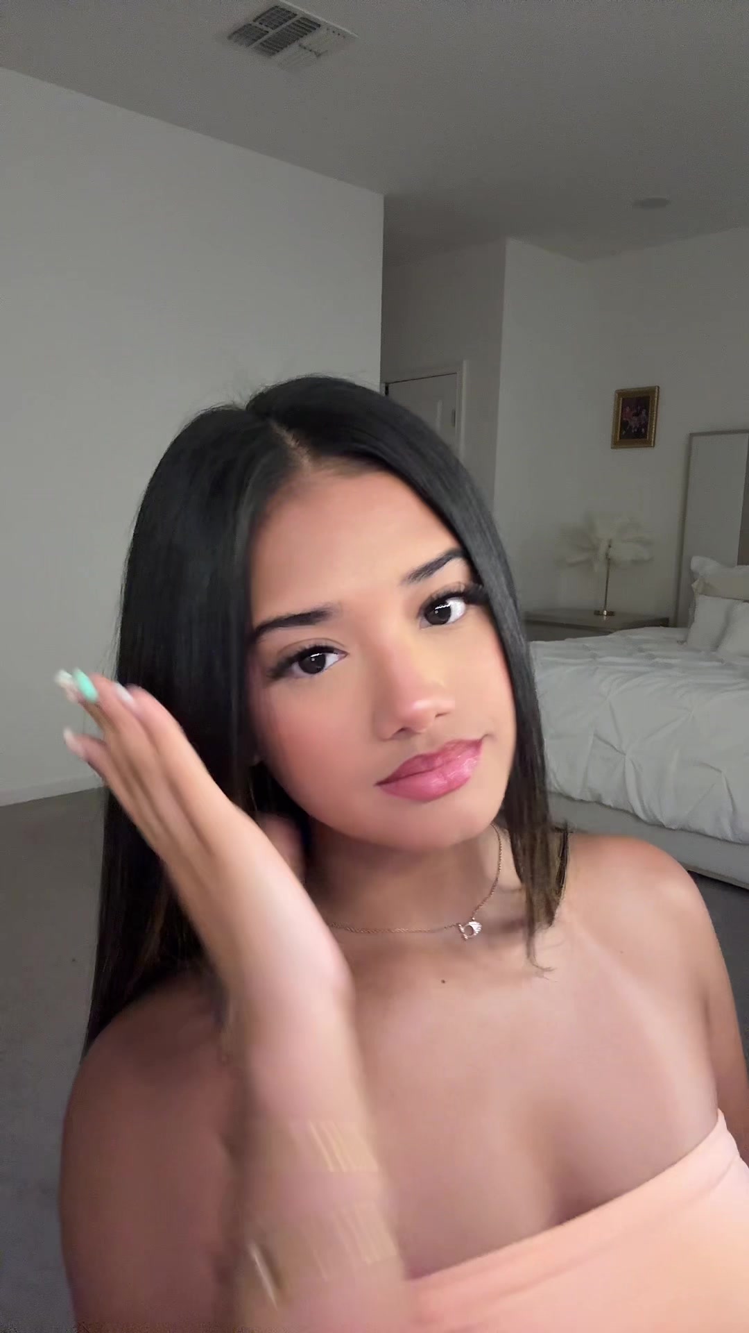 @Hillarypayamps