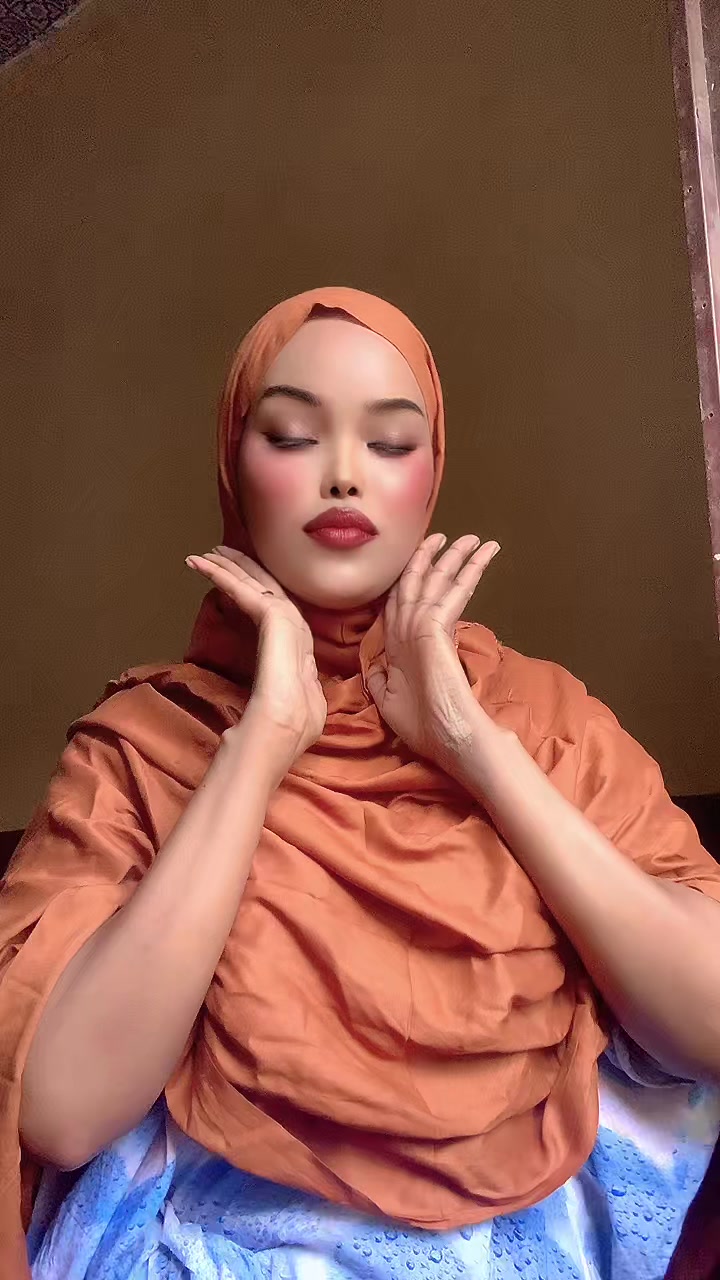 @ROZIINA🇸🇴🩸🦋