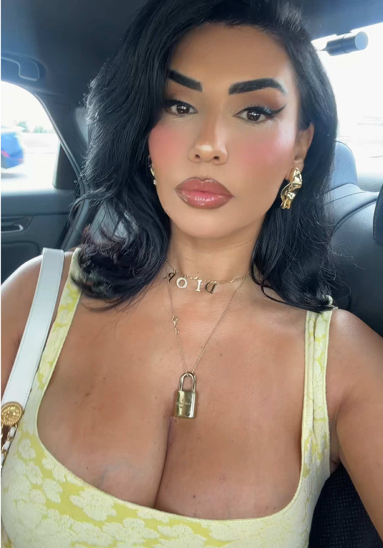 @zarazaherr