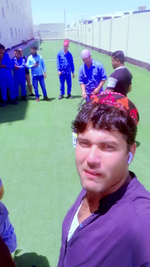 @""گیلمن مومند""