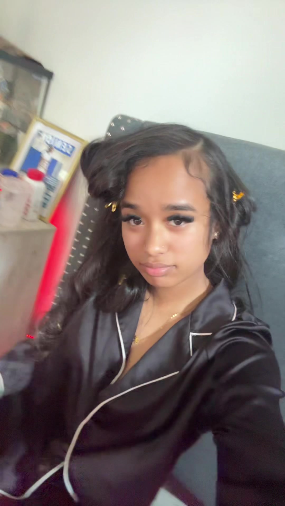 @hellahearteyesfornana