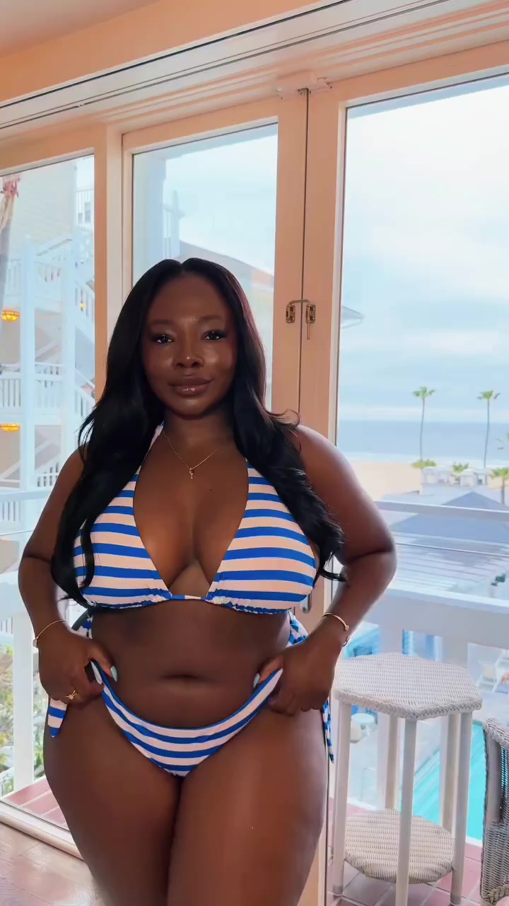 @whatabombshell