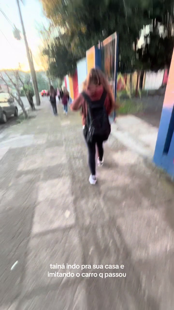 @tain&aacute; peidorreira