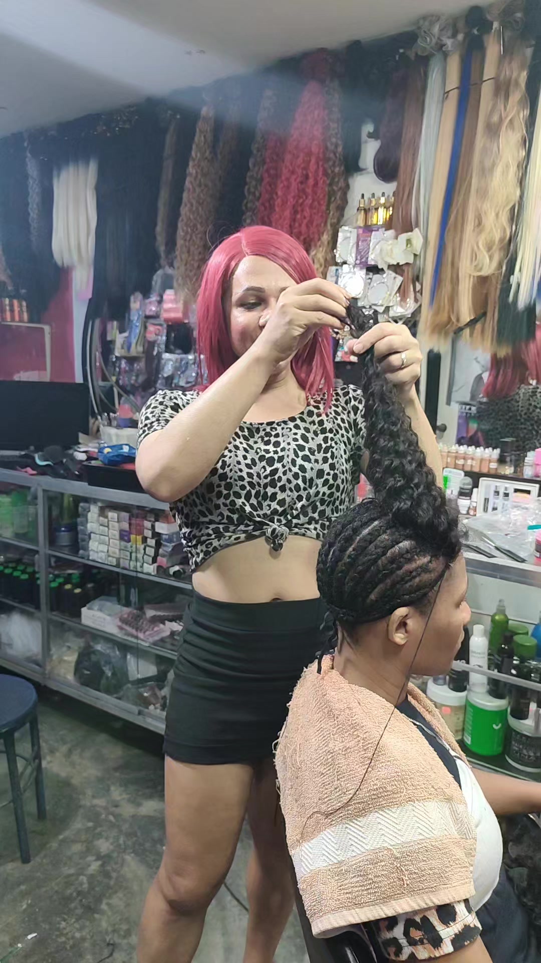 @Rubí centro de pelo y salón