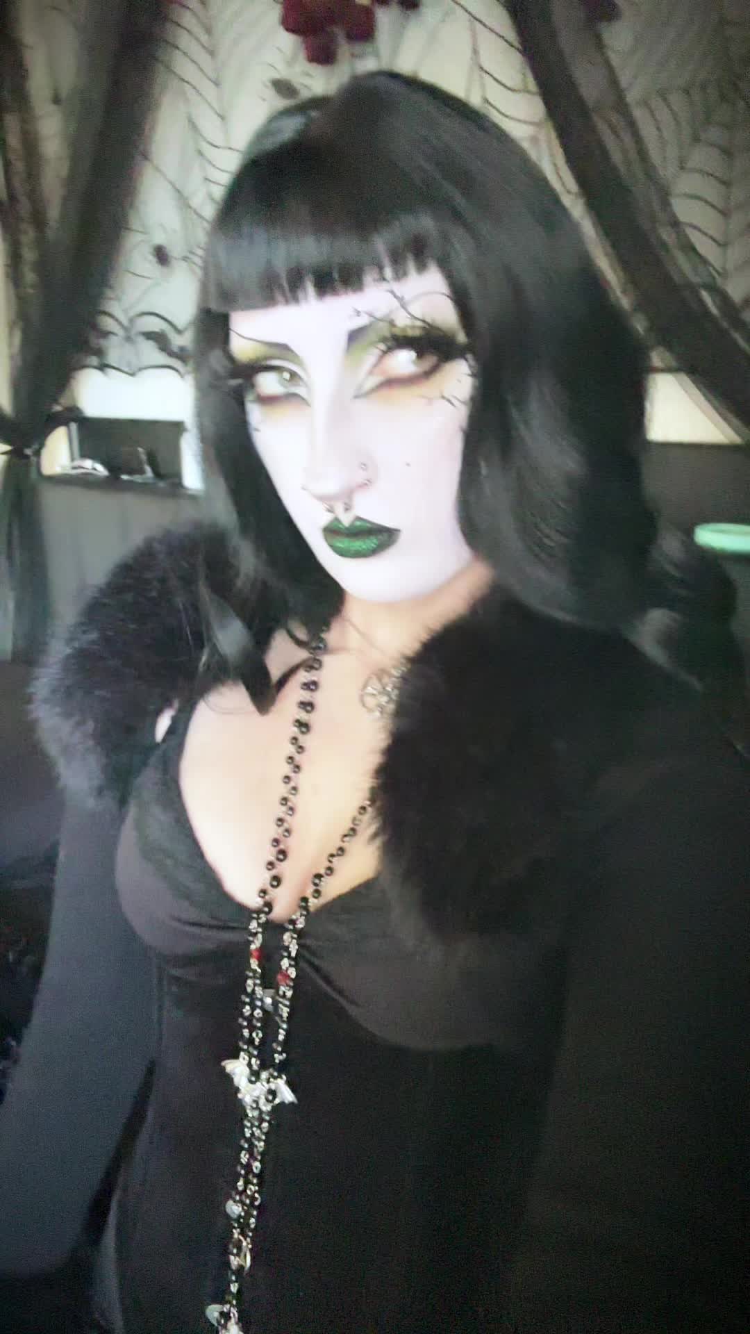 @𝔅𝔦𝒛 ☥🫀