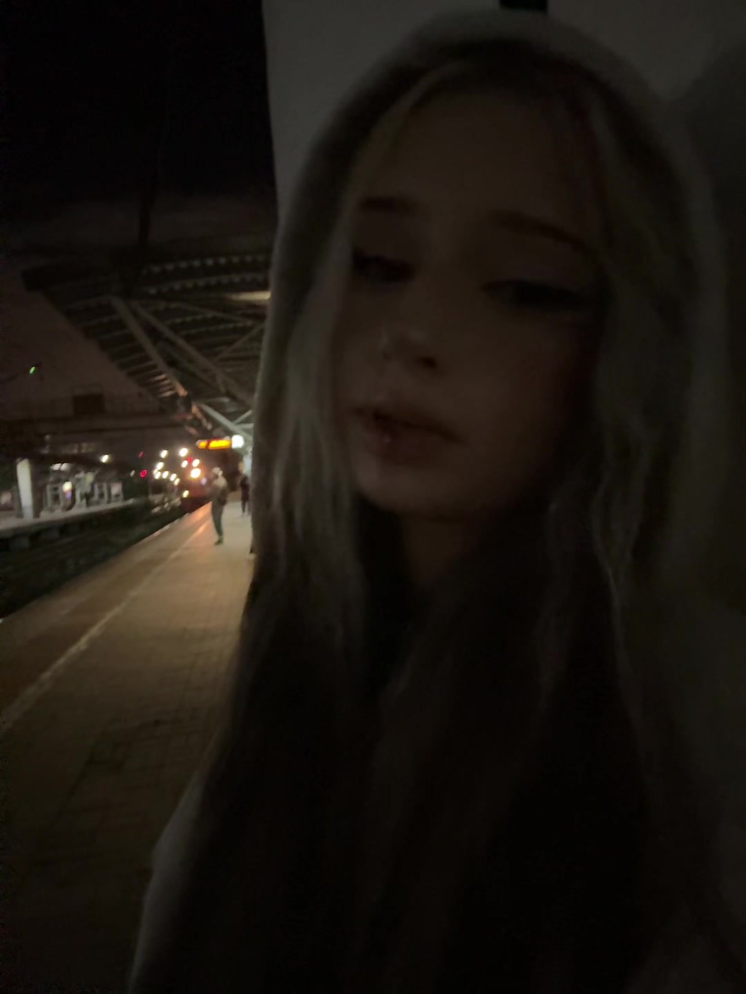 @Пчела