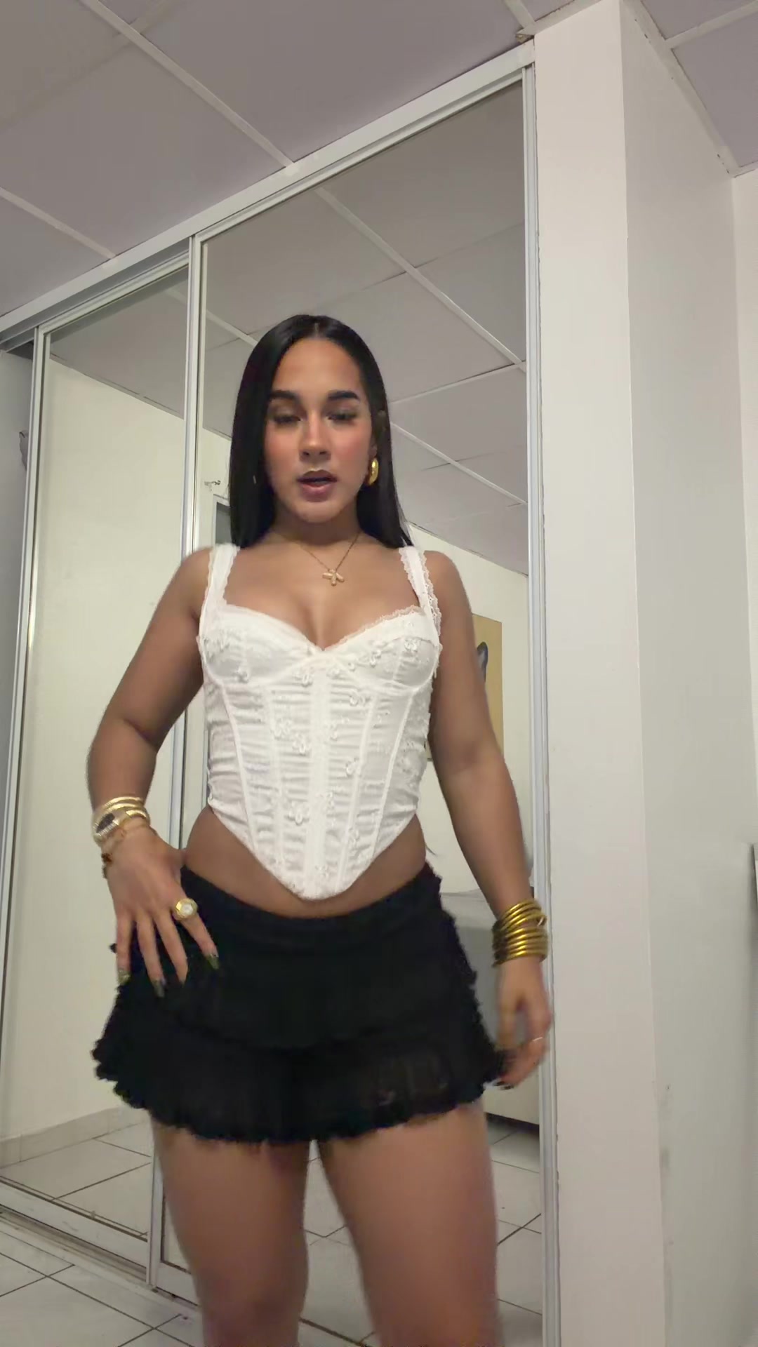 @karlasofiiiiia