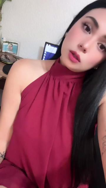@JACQUELINE MRUBIO 🍒