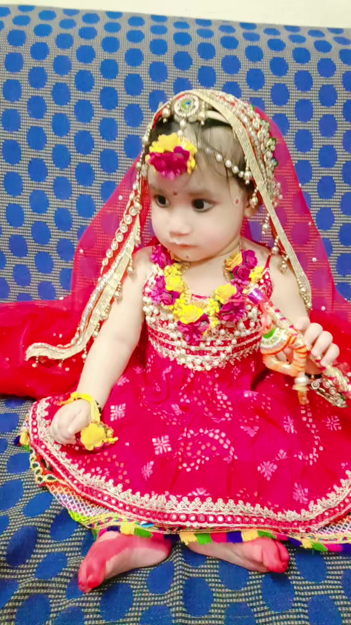@Lux Mee Diwash Sarra