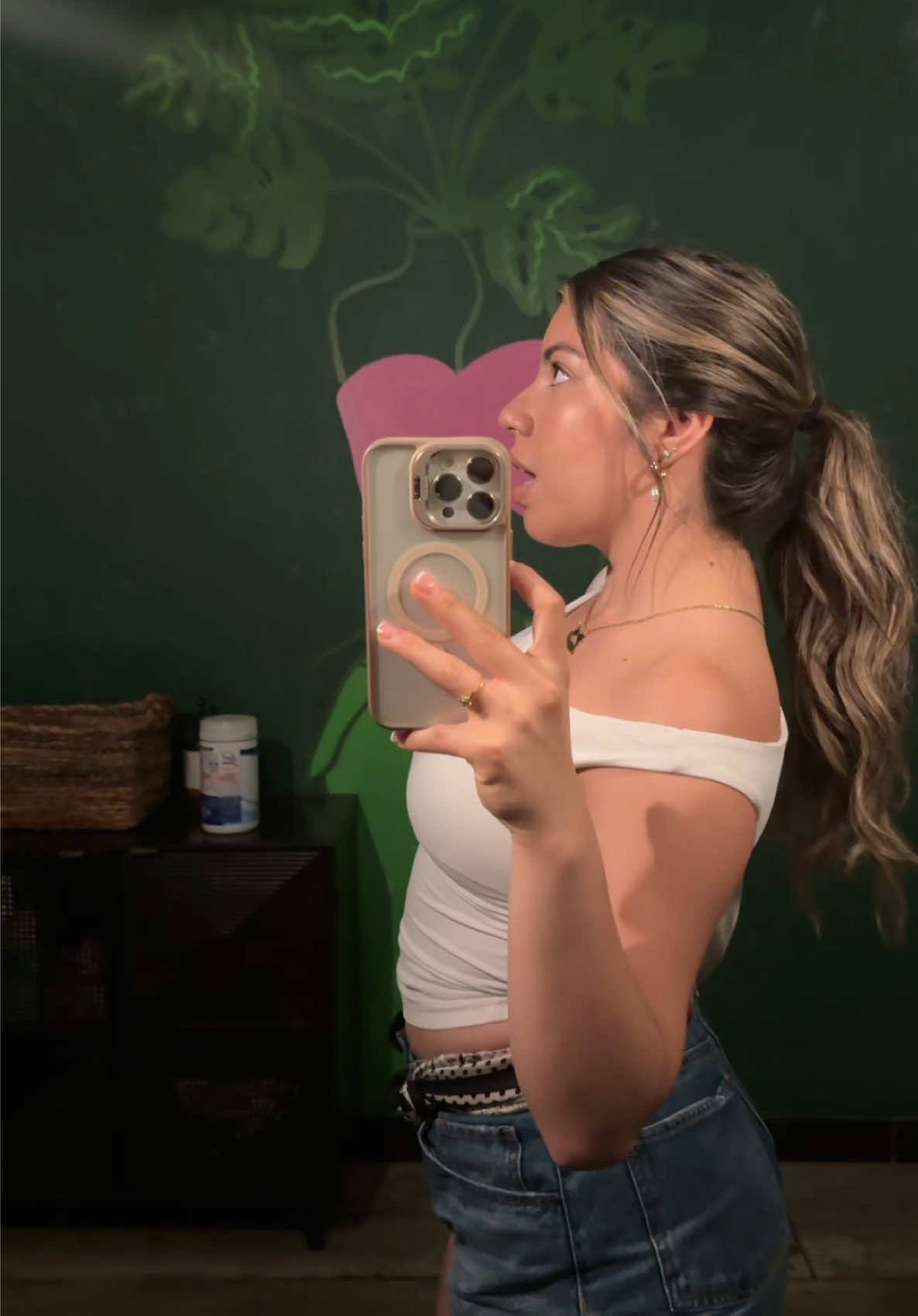 @nayeli