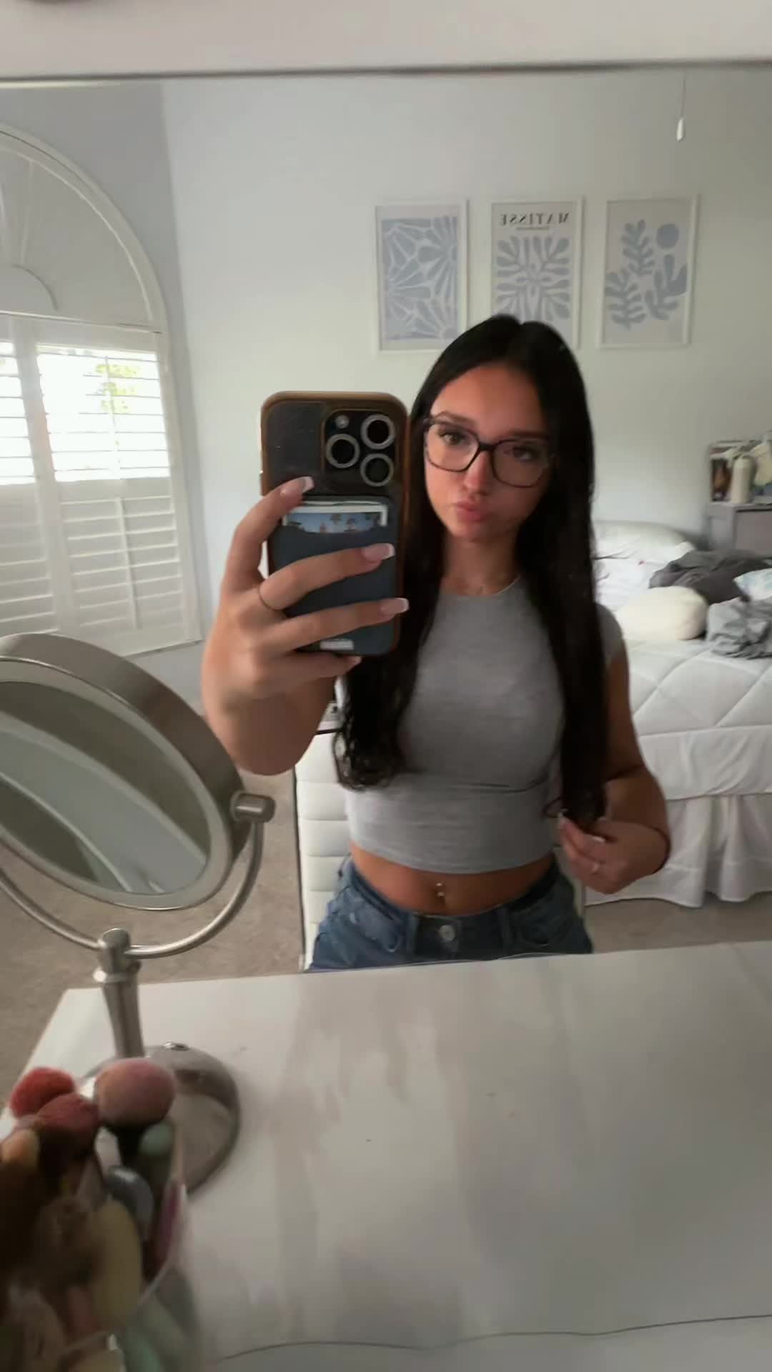 @???