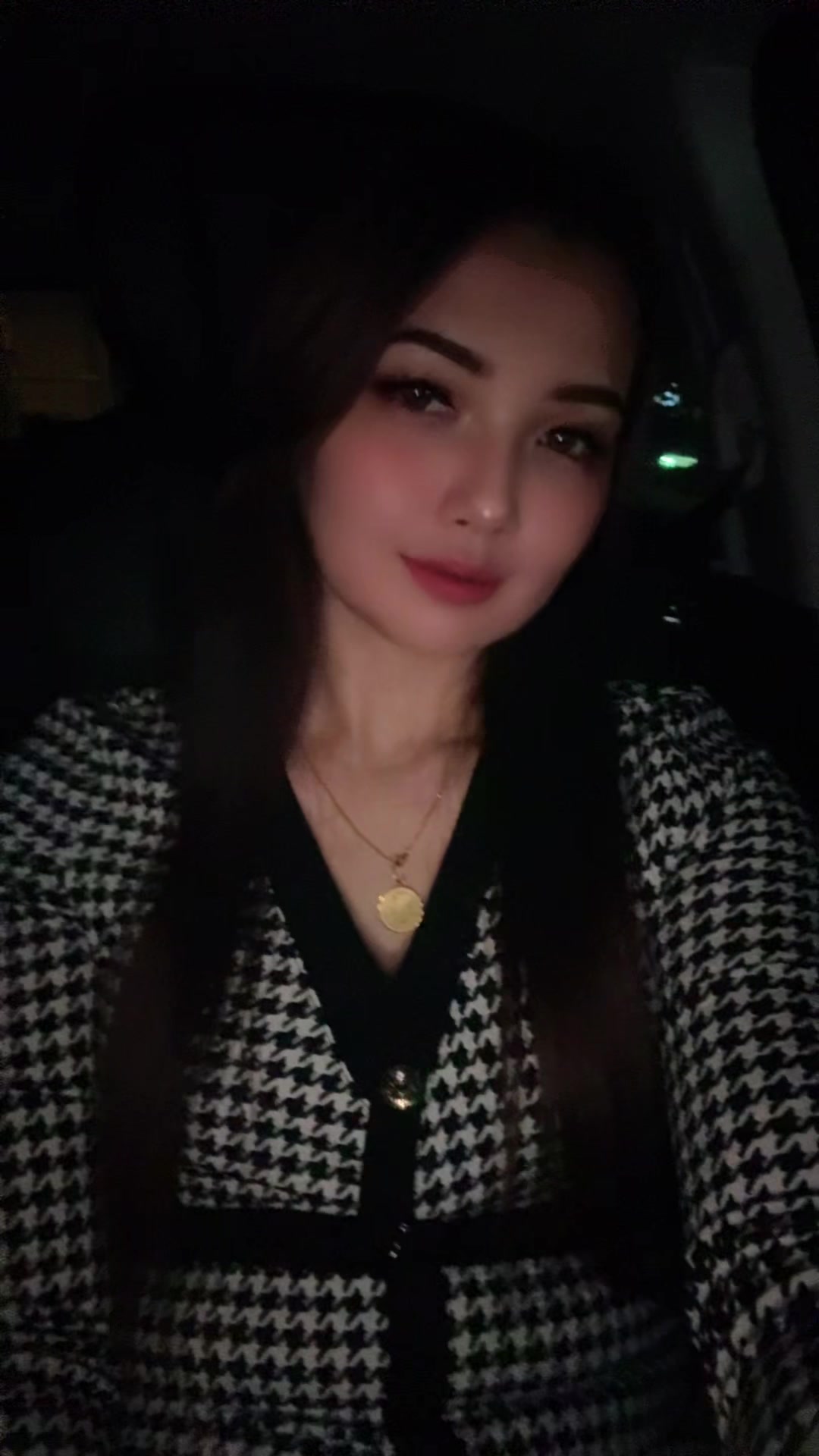 @🌹 𝓜𝓲𝓼𝓼.𝓠𝓾𝓮𝓮𝓝 🌹