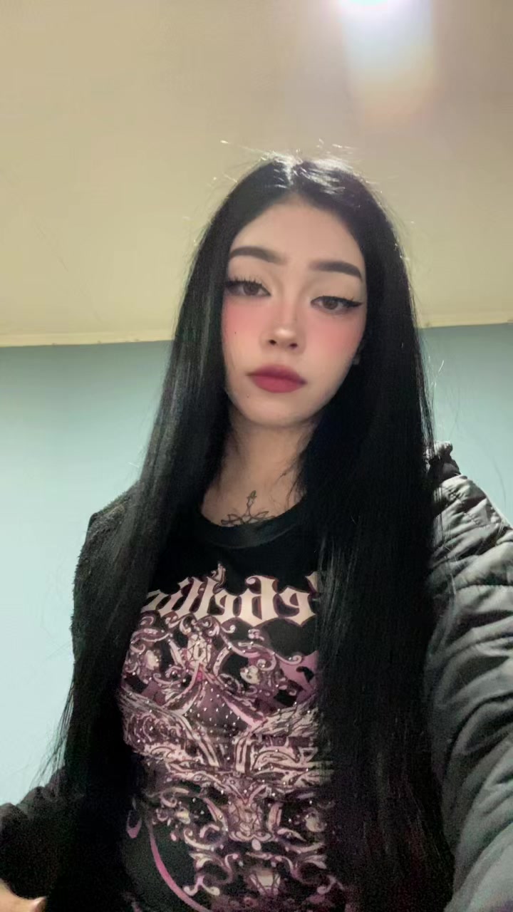 @alethvu