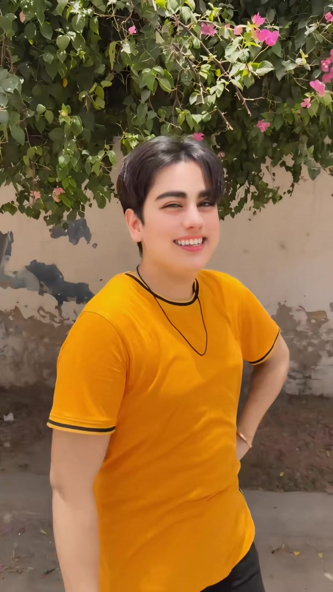 @𝙃𝙚: 𝘼  𝙒𝙊𝙇𝙁 🐺🥵