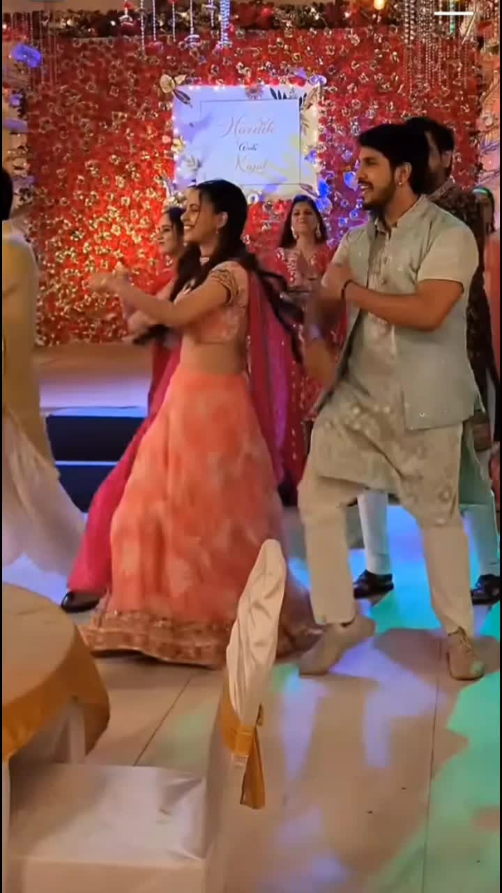 @officialShivi💞