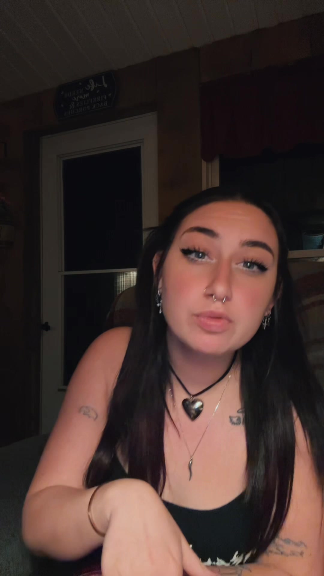 @Emileejo_