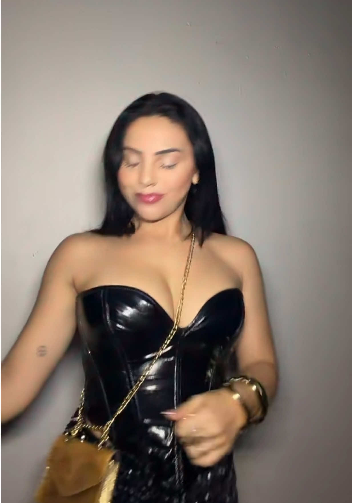@j0yc___