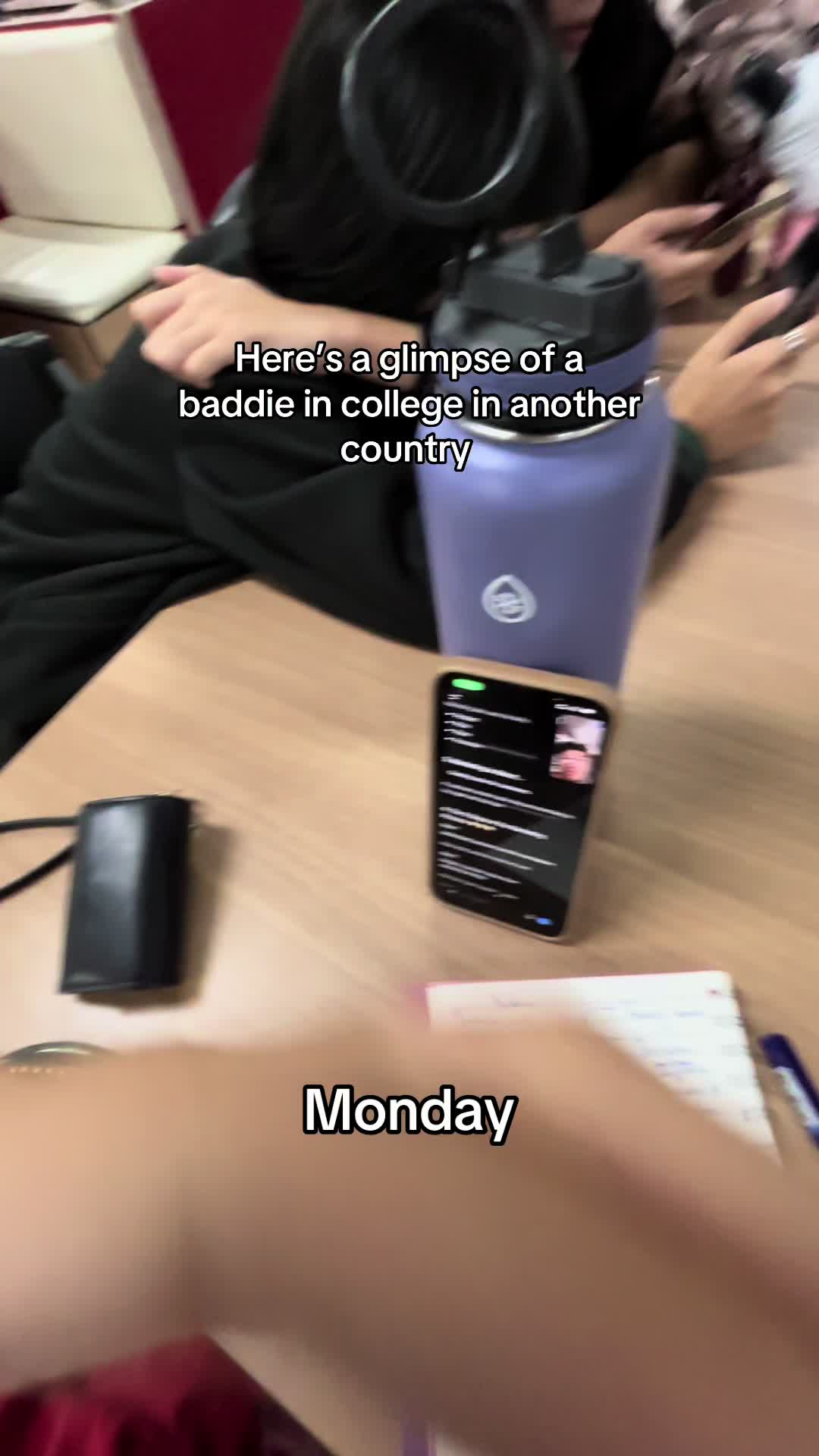 @🦋