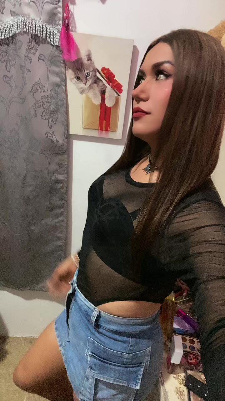 @Elyse Alessandra 🏳️⚧️