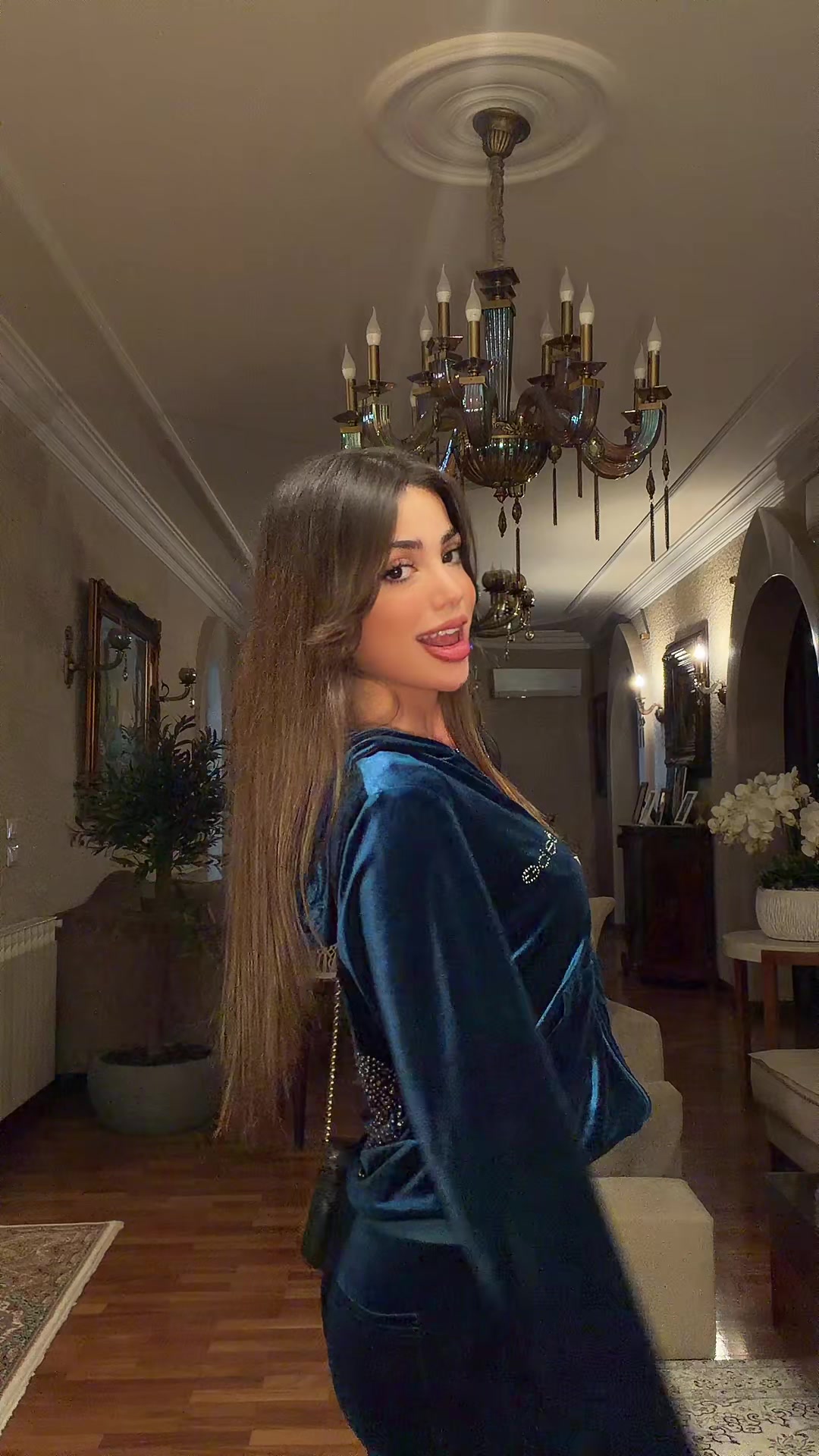 @LARA
