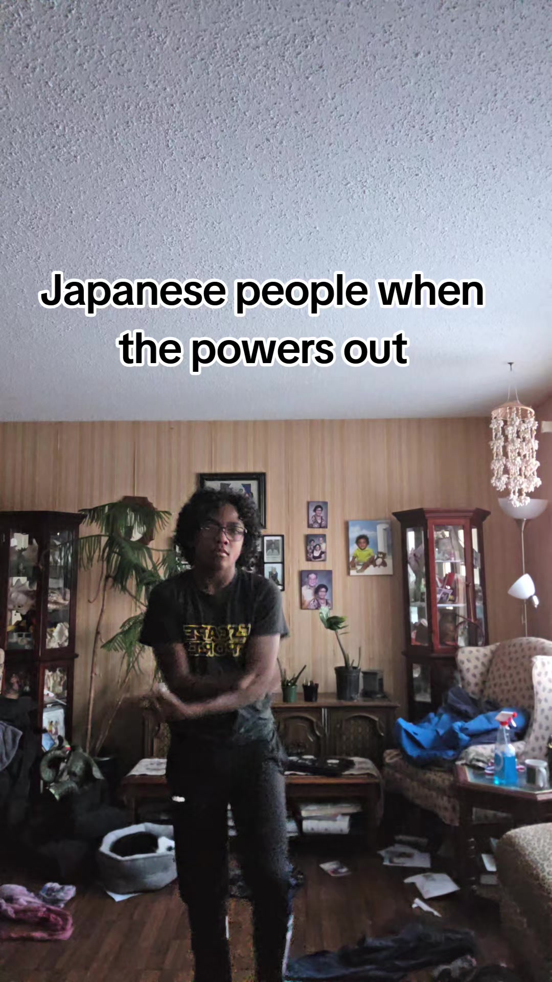 @☜︎☹︎✋︎☺︎✌︎☟︎