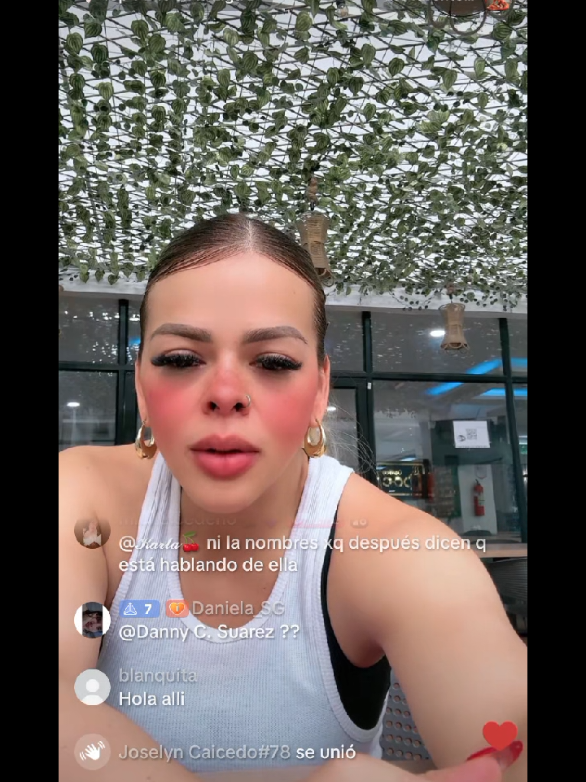 @AniEli