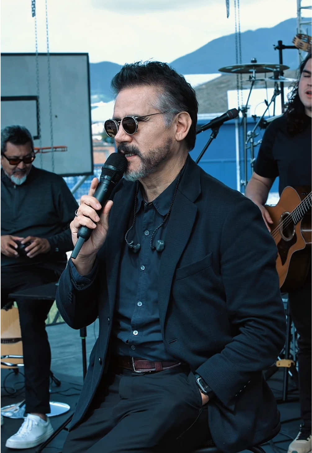 @Jesús Adrián Romero