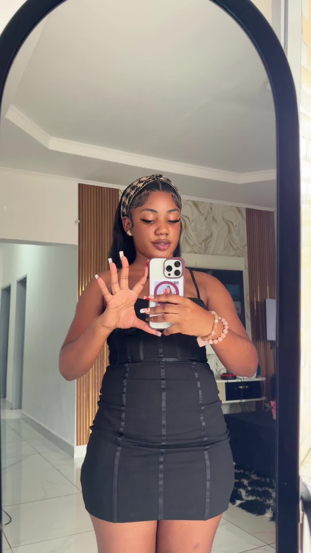 @Jessielarson💞🇬🇦 !