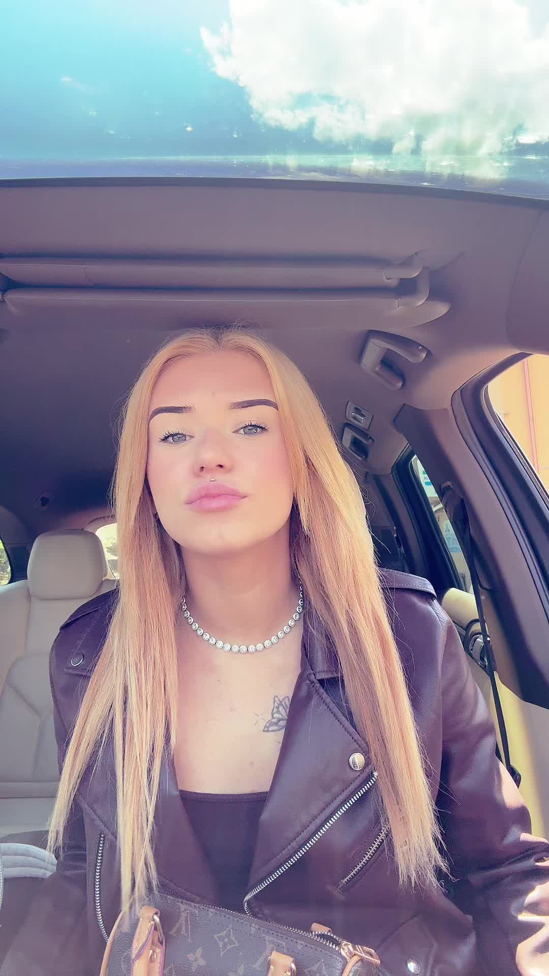 @denisa_pralea
