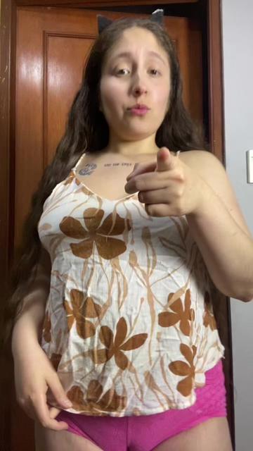 @camilareyeslara