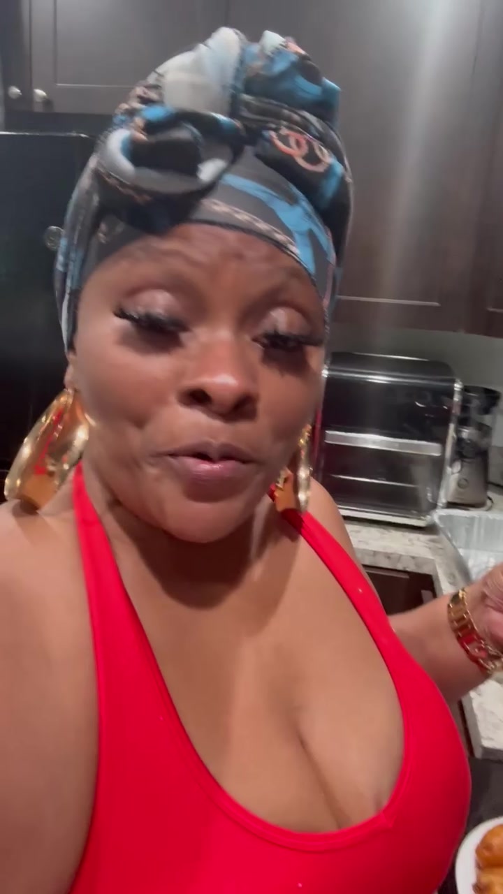 @KeepingUpWithTheNarcisses