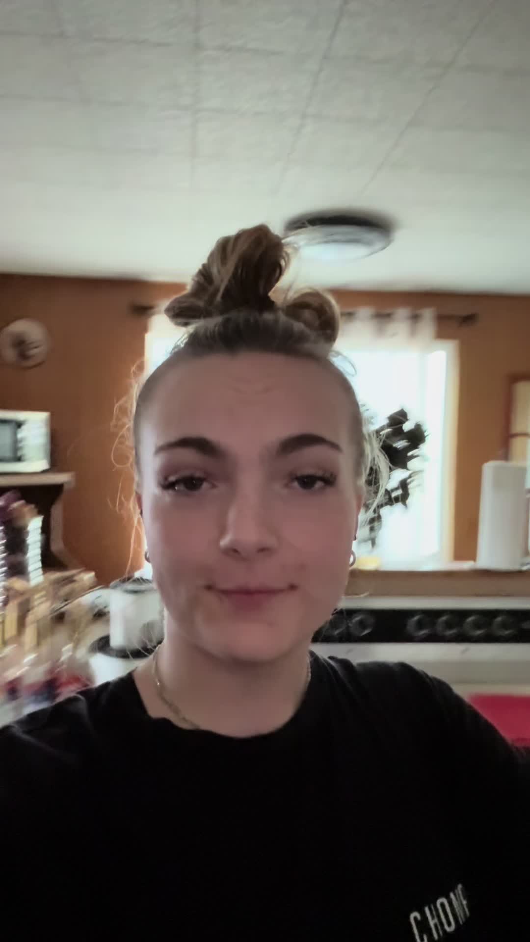 @yiyaclaire