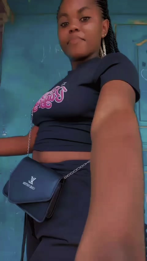 @😍Akua Crystal ❤️❤️