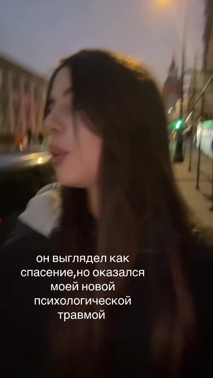 @kriskiskissxx