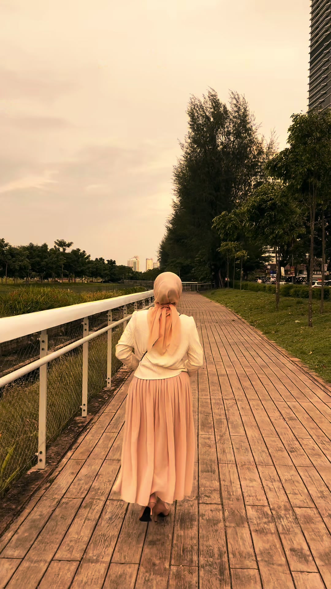 @𝓩𝓱𝓾𝓵𝓪𝓲𝓴𝓱𝓪