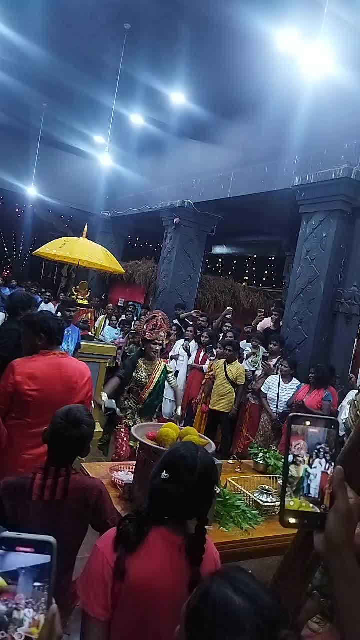 @Y.S.T . நான் ஒரு முட்டாள் பெண்