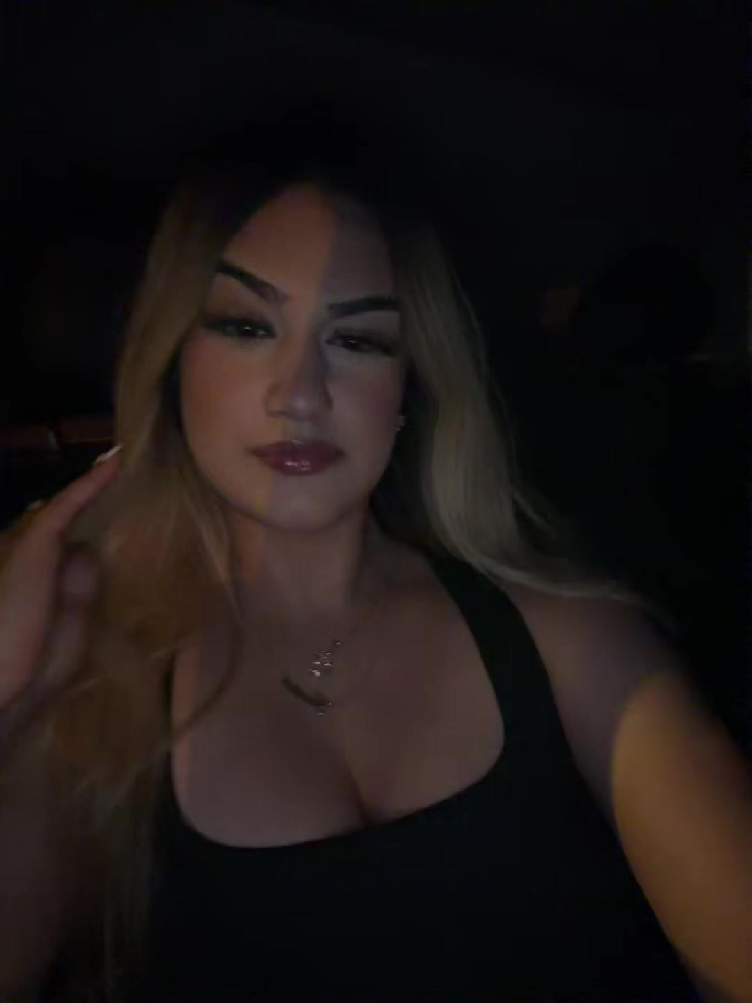 @T