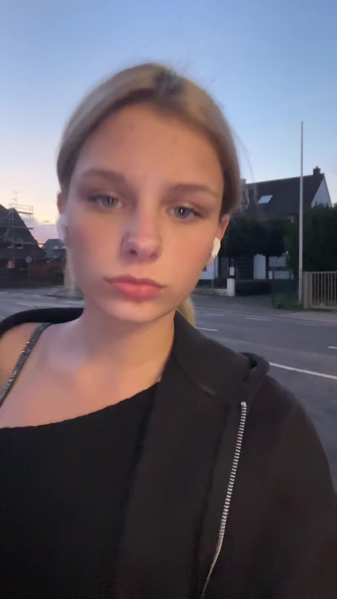 @Mariella✝️